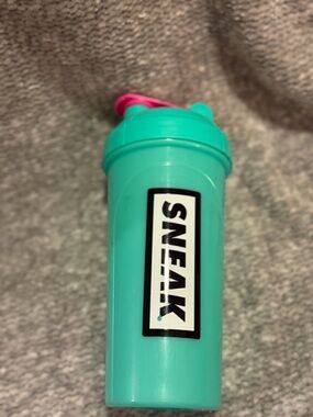 Mint Green Water Bottle with Pink Lid - Hydration Shaker